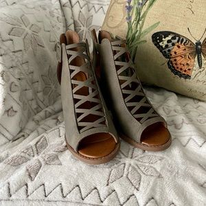 Soda open toe heel sandals